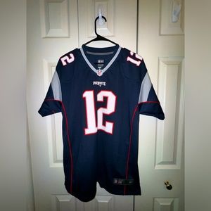 Kids XL Tom Brady Jersey 💙❤️🤍🏈 * this fit me as a small in women’s